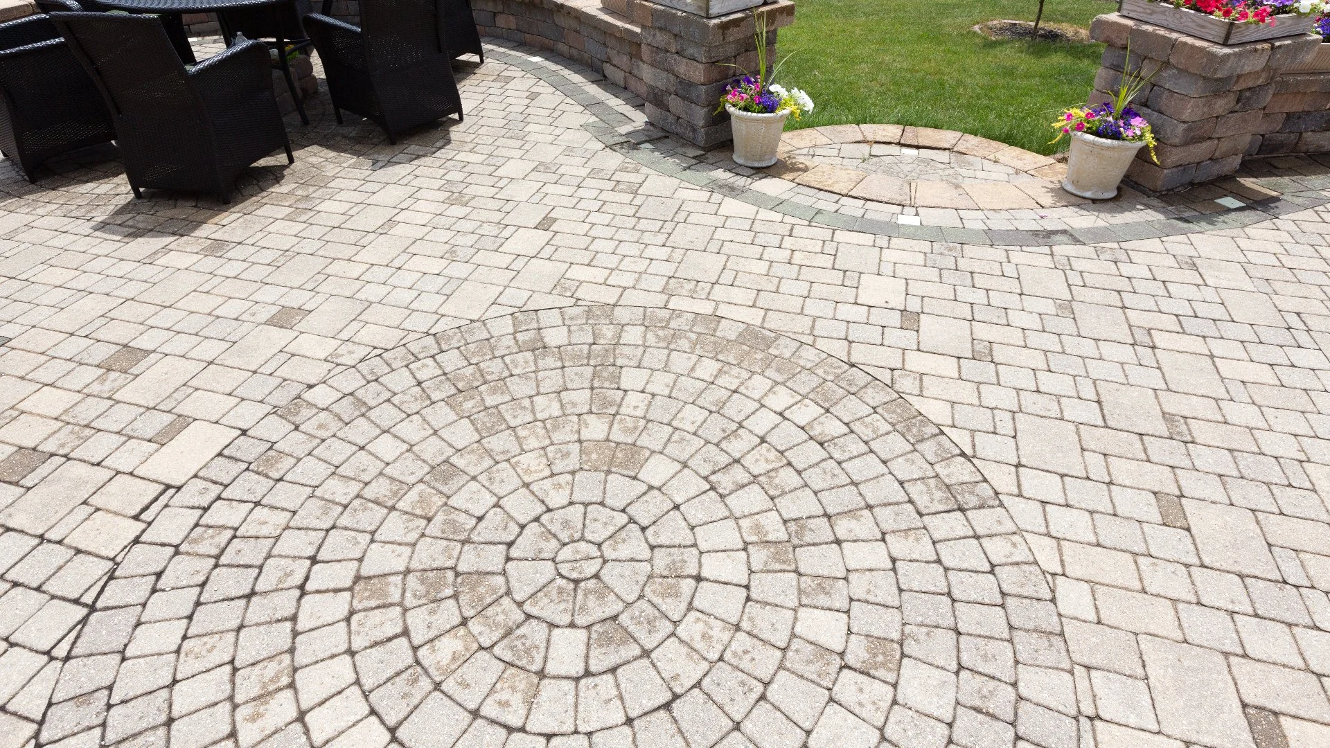 Are Pavers a Good Material to Use for Your New Patio?